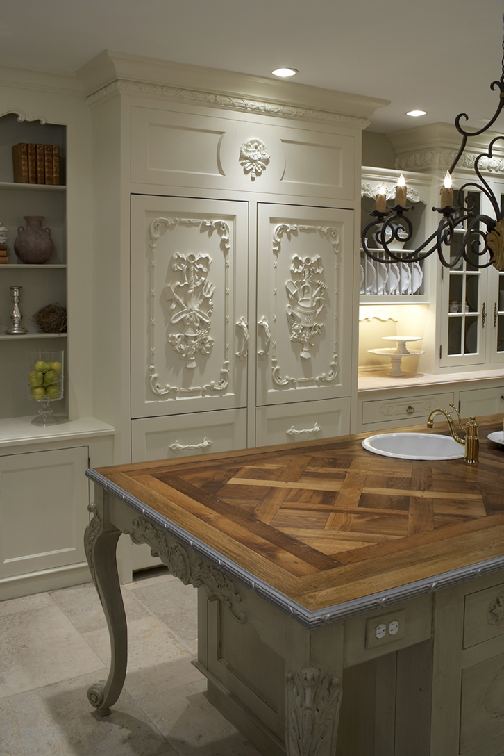 Refrigerator with garden panel onlay. 